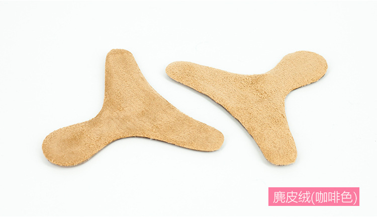 毛絨咖啡色三角硅膠后跟墊實(shí)拍圖